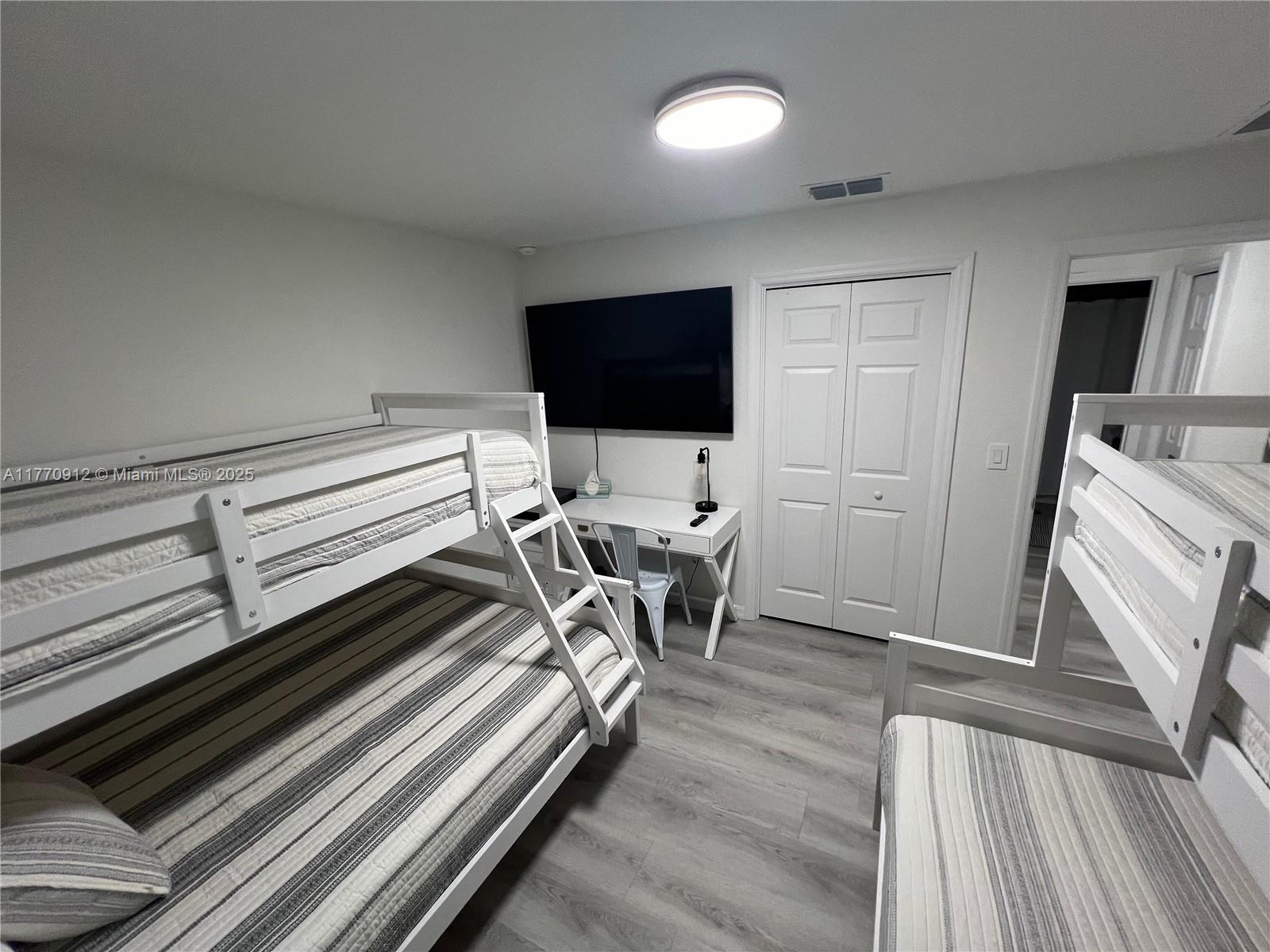 OCALA PARK ESTATES - Residential