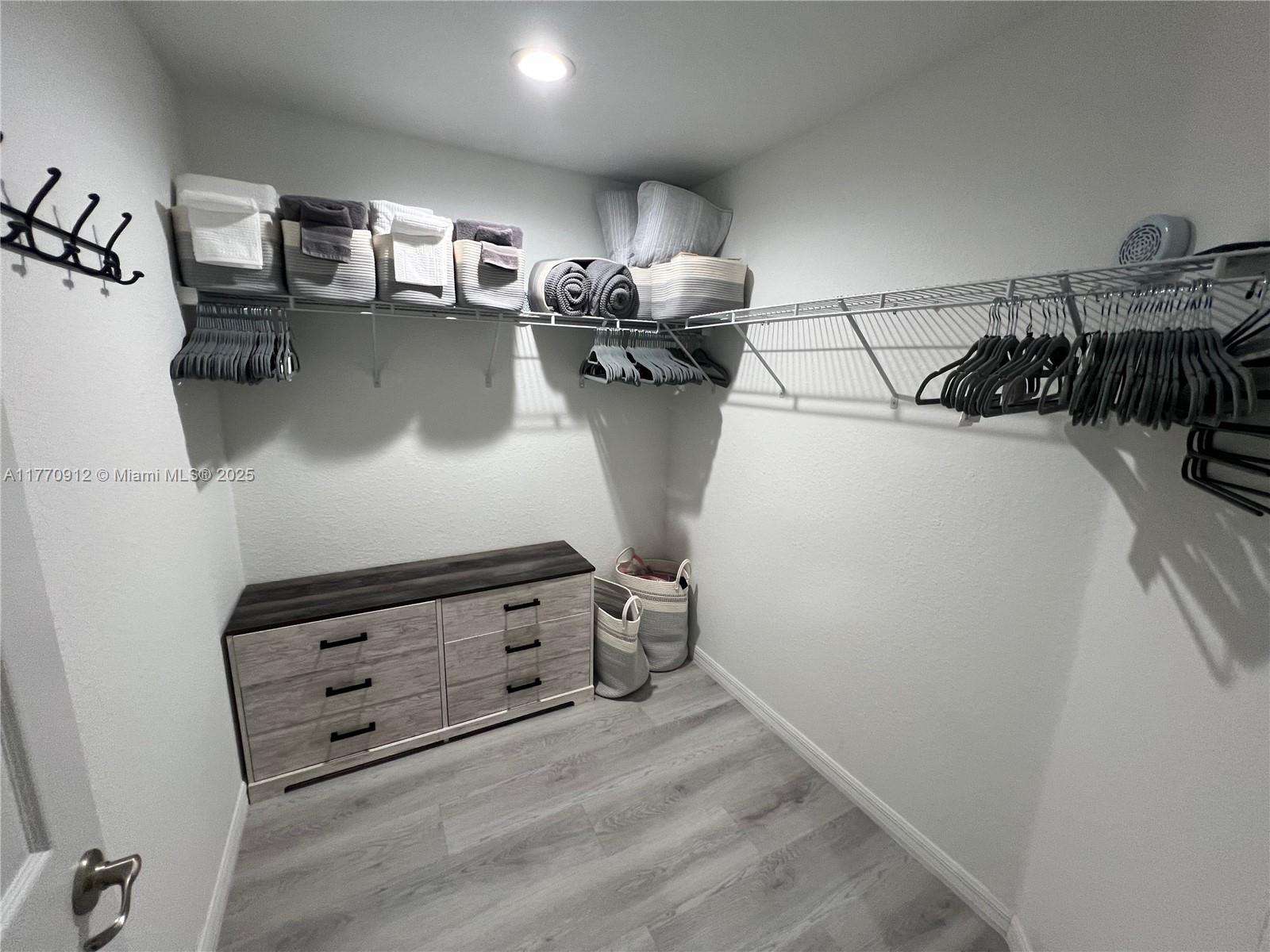 OCALA PARK ESTATES - Residential