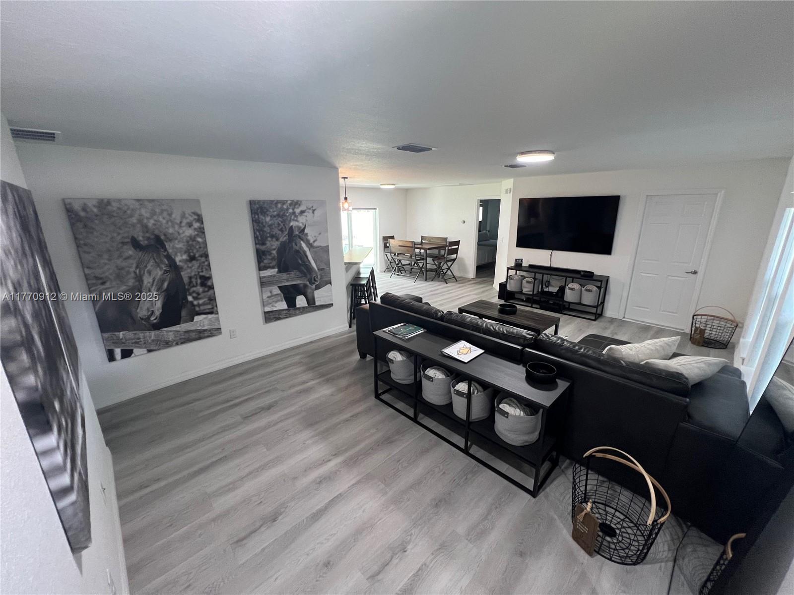 OCALA PARK ESTATES - Residential