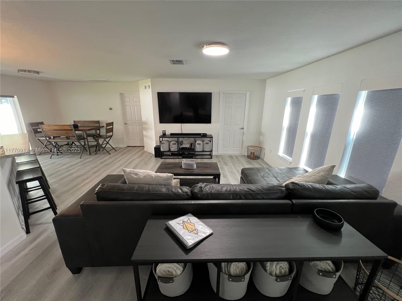 OCALA PARK ESTATES - Residential