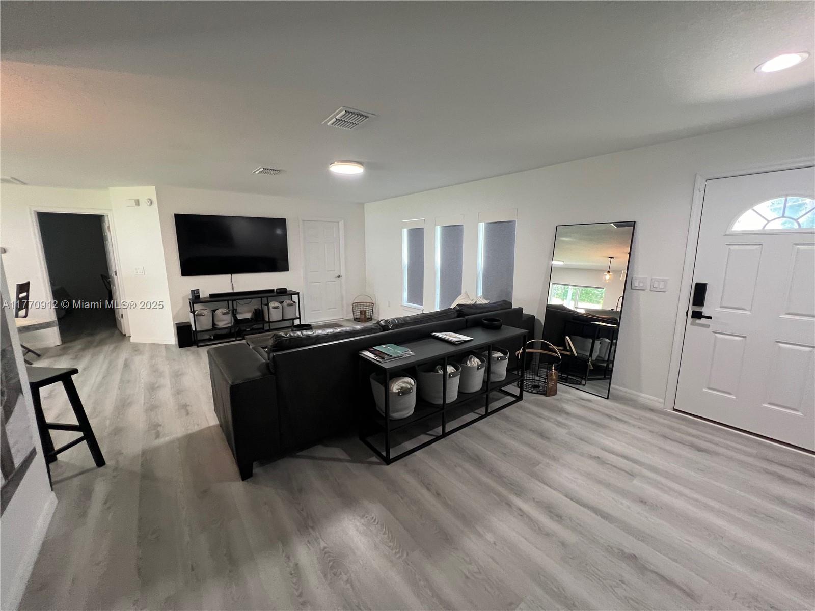 OCALA PARK ESTATES - Residential