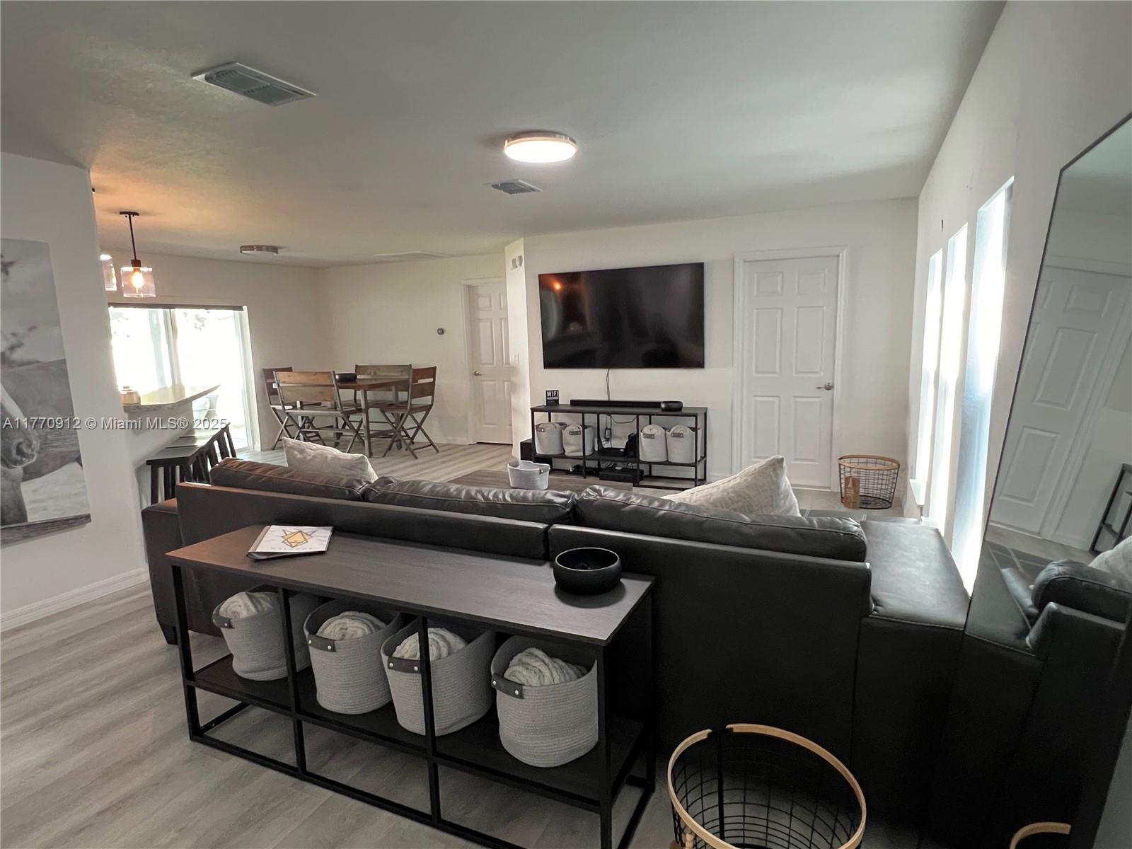 OCALA PARK ESTATES - Residential