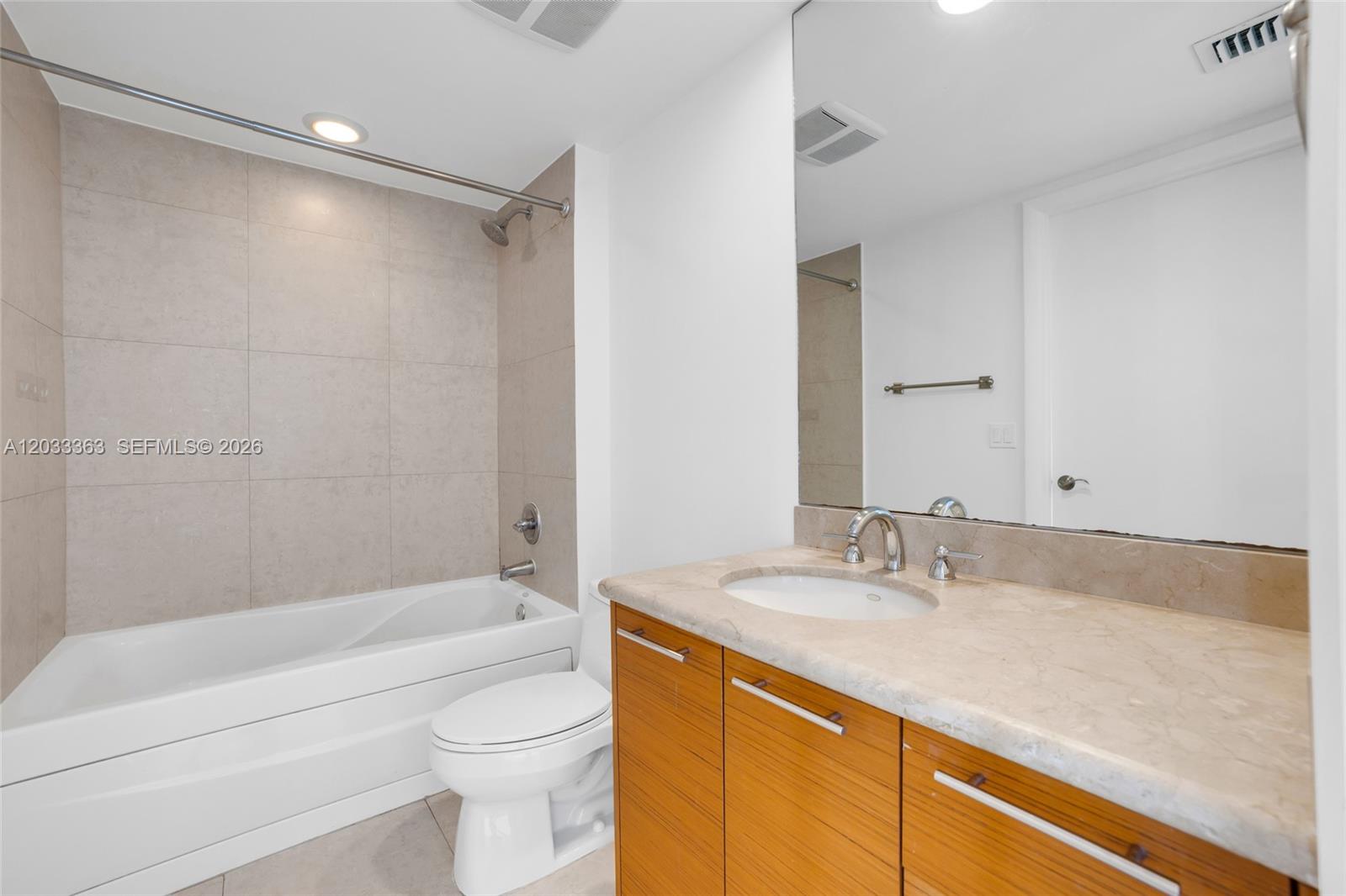 50 BISCAYNE CONDO - Residential