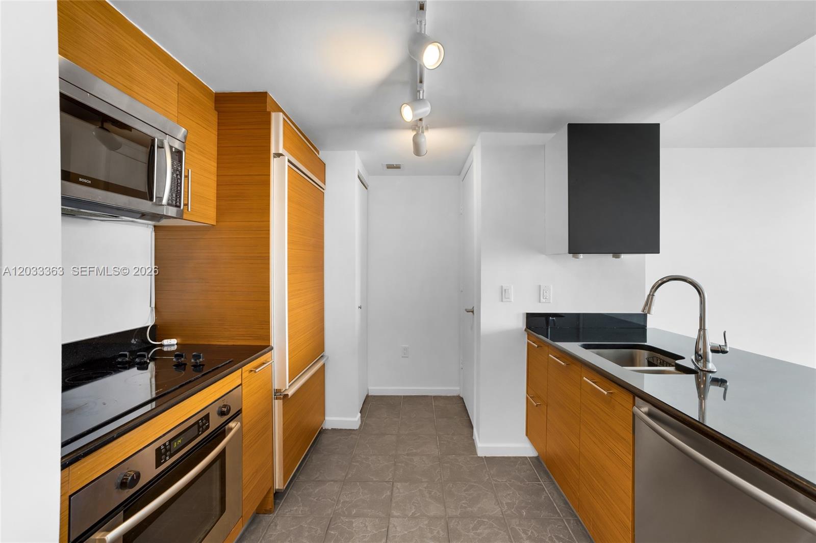 50 BISCAYNE CONDO - Residential