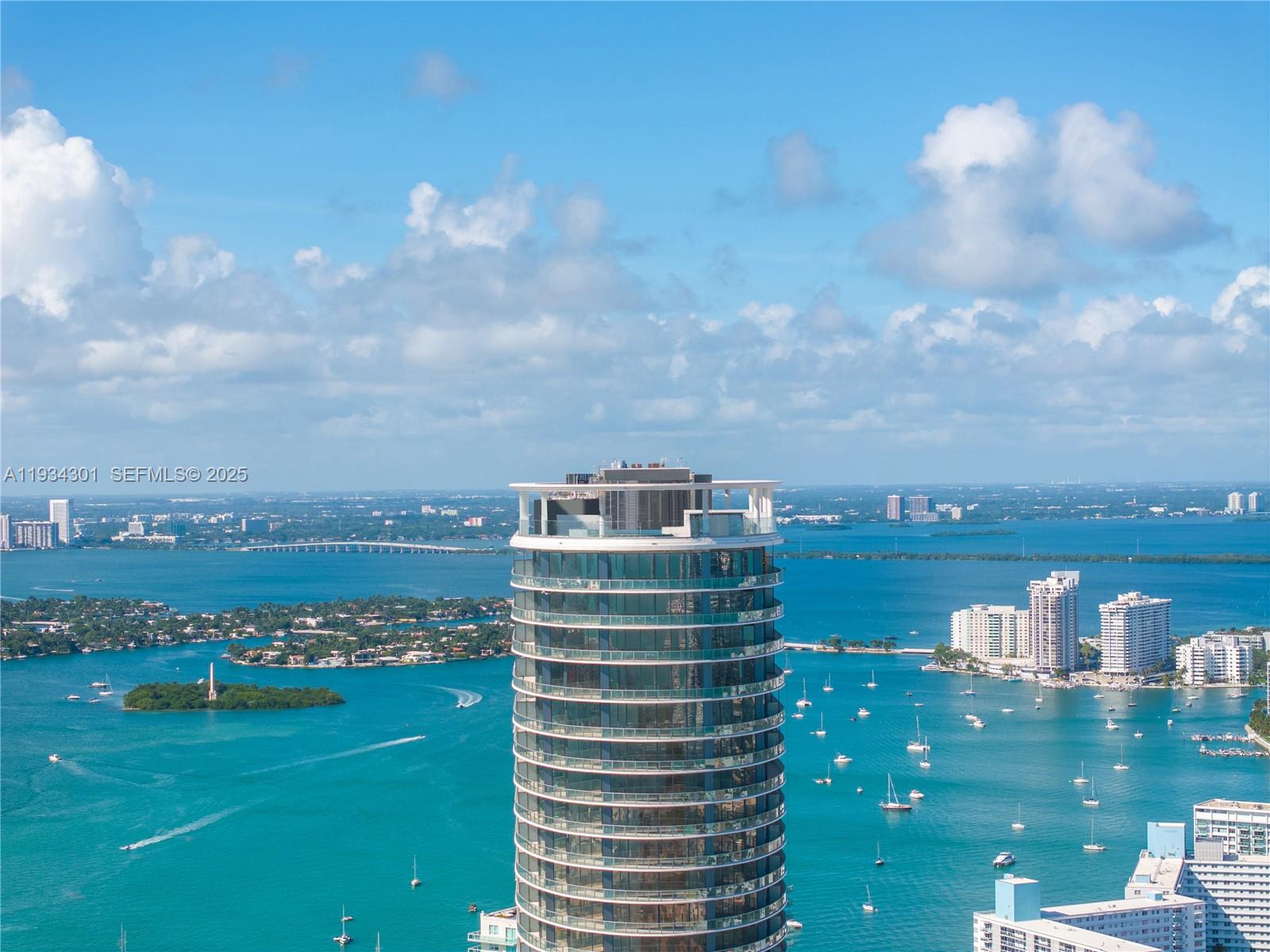 FIVE PARK MIAMI BEACH - Residential