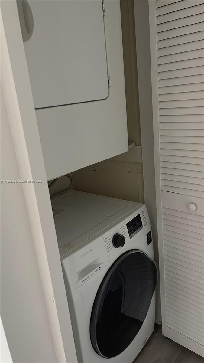 BRICKELL SHORES CONDO - Residential Lease