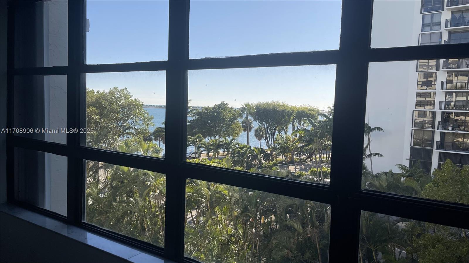 BRICKELL SHORES CONDO - Residential Lease