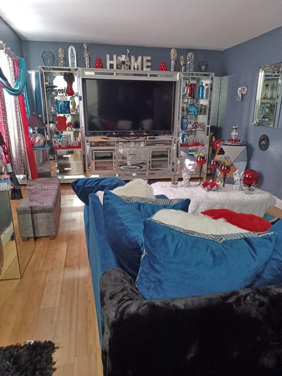 BLUEBERRY HILL IV CONDO - Residential