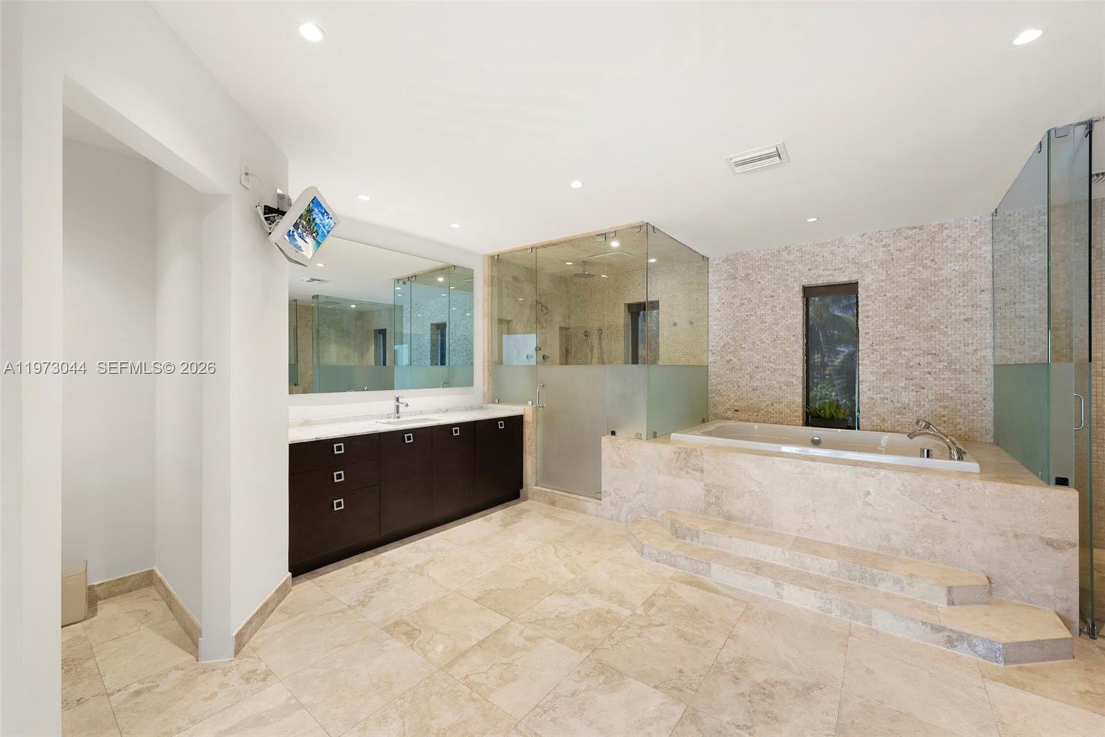 GOLDEN ISLES SEC - Residential