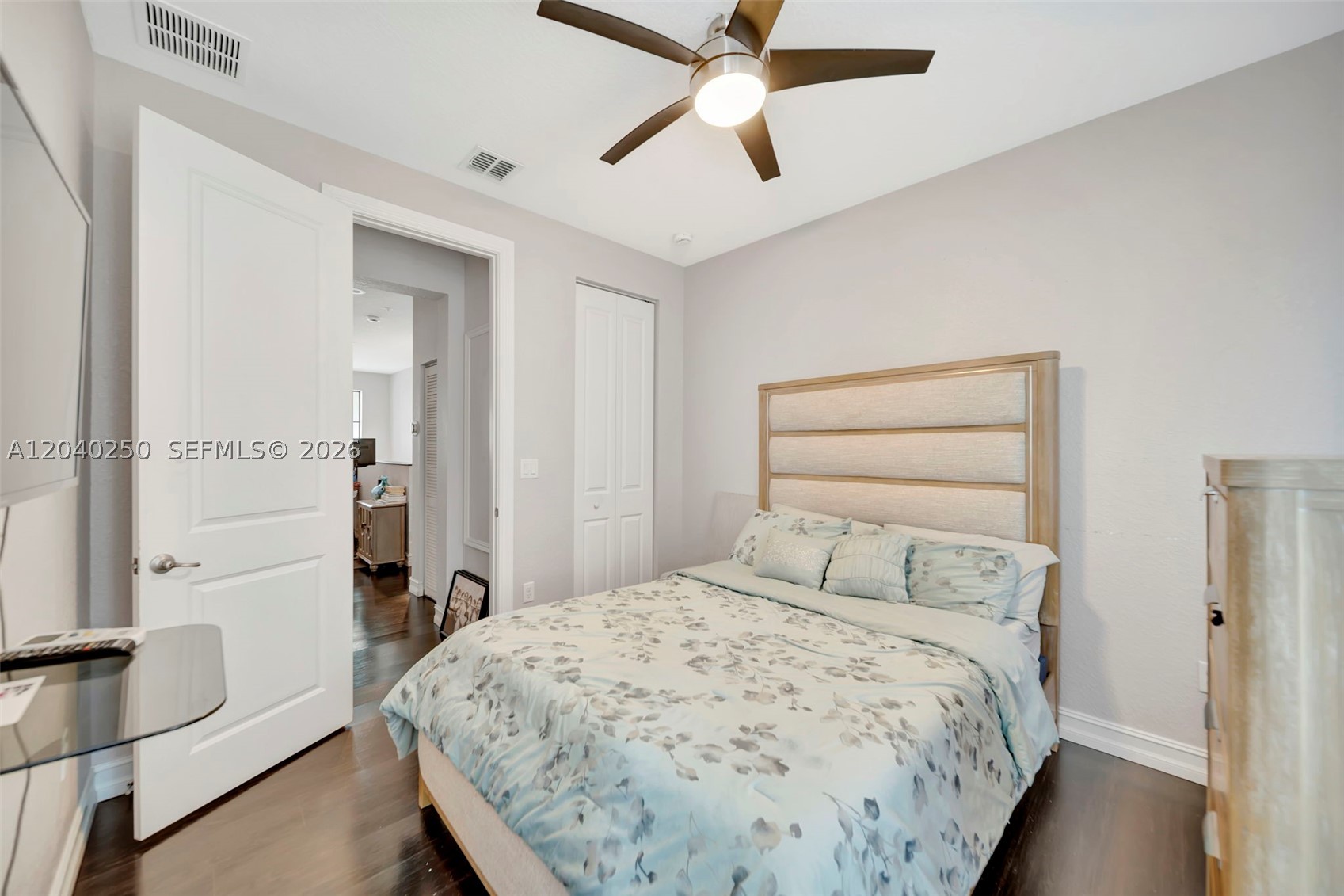 PEMBROKE LAKES SOUTH - Residential