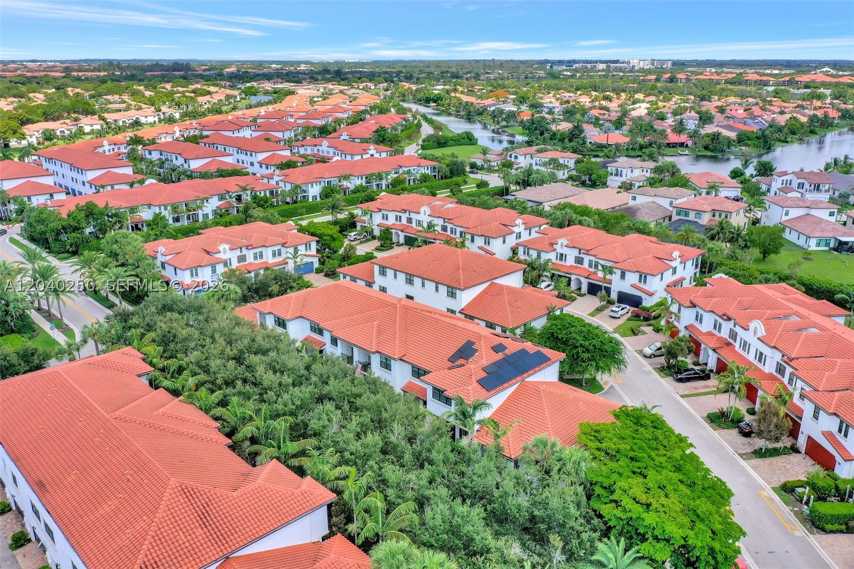 PEMBROKE LAKES SOUTH - Residential