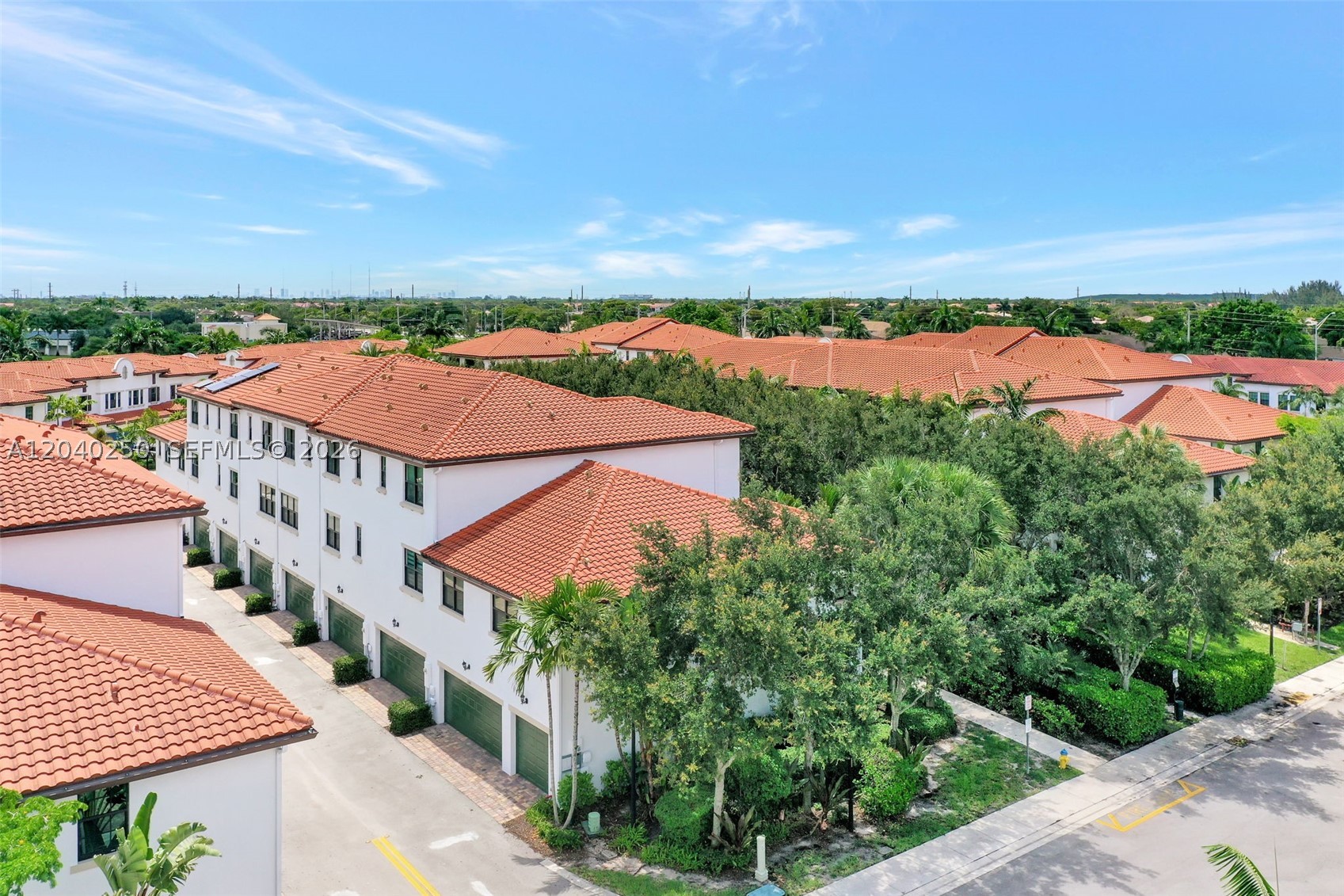 PEMBROKE LAKES SOUTH - Residential
