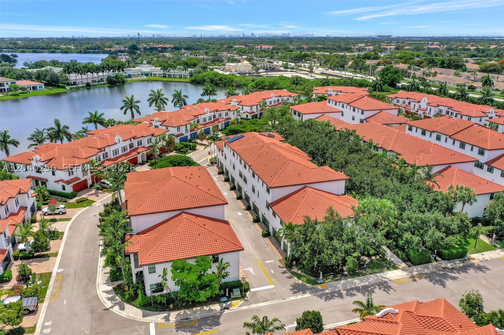 PEMBROKE LAKES SOUTH - Residential
