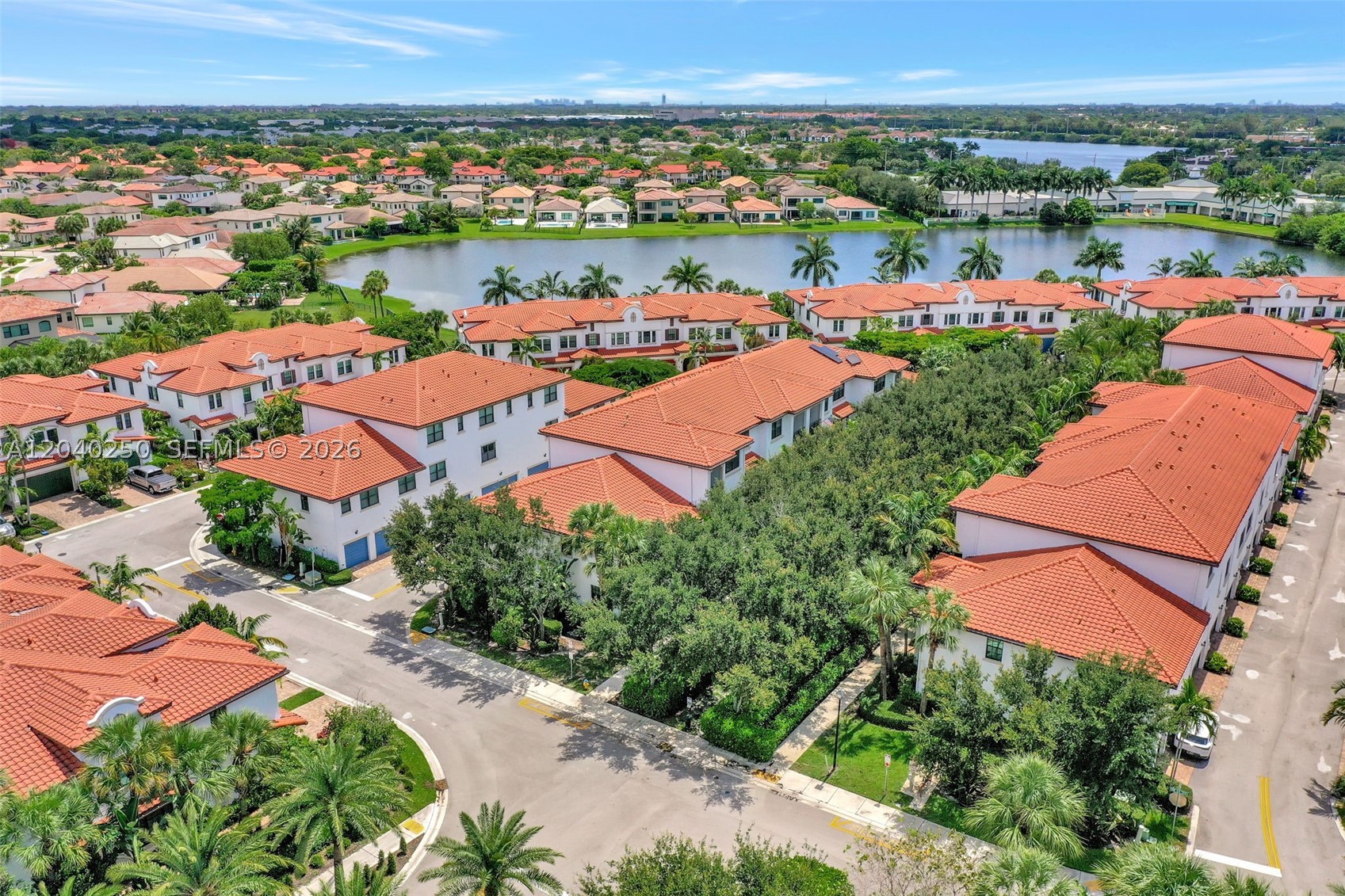 PEMBROKE LAKES SOUTH - Residential