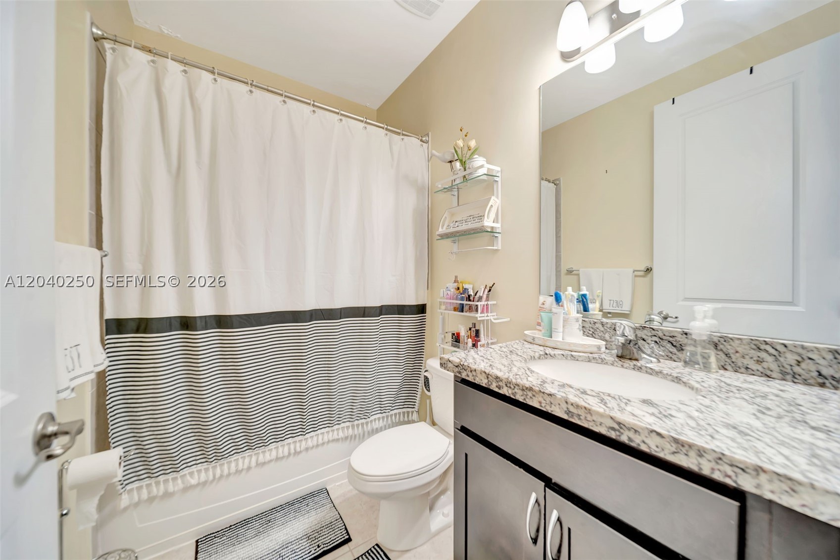 PEMBROKE LAKES SOUTH - Residential