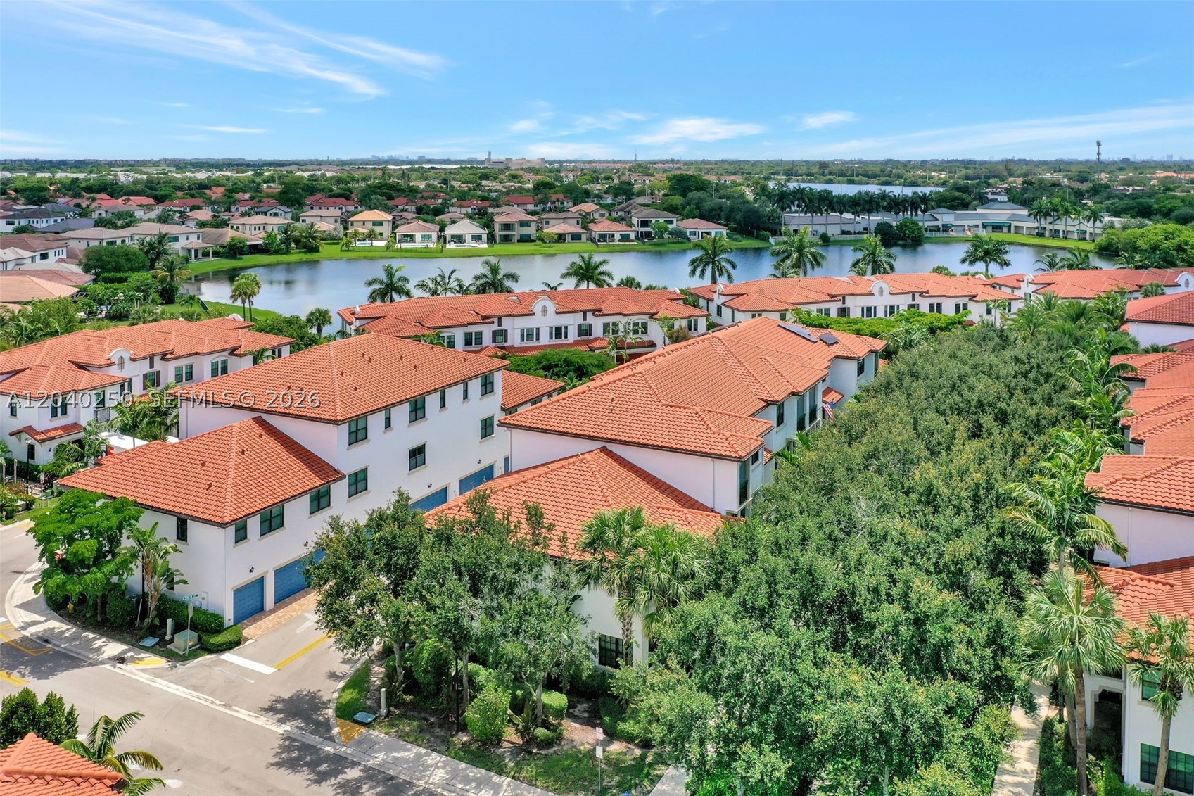 PEMBROKE LAKES SOUTH - Residential