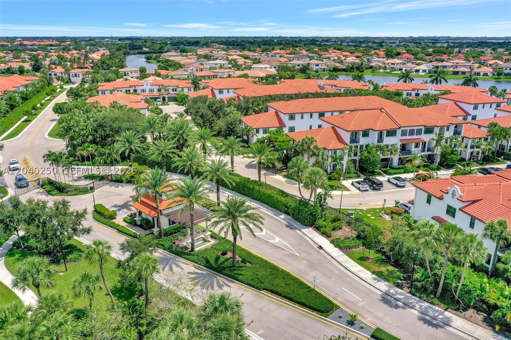 PEMBROKE LAKES SOUTH - Residential