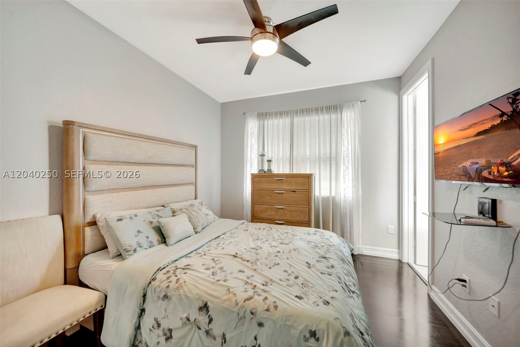 PEMBROKE LAKES SOUTH - Residential