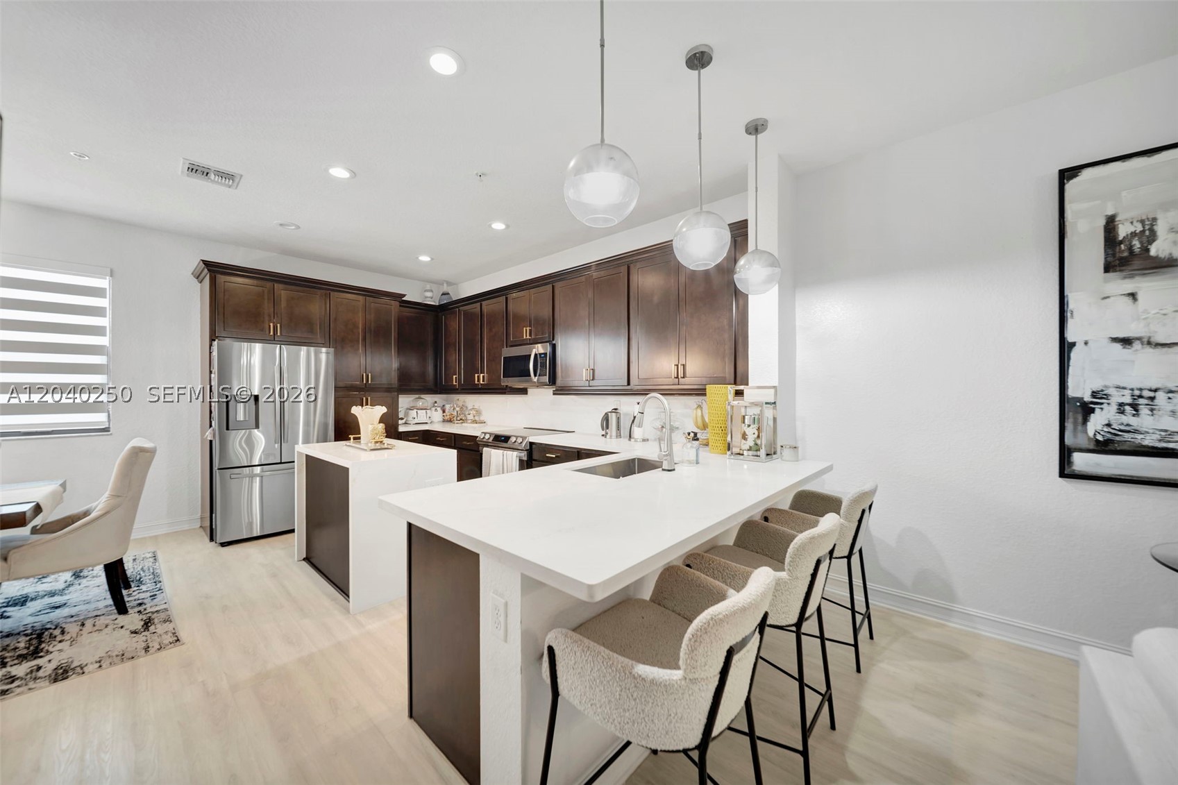 PEMBROKE LAKES SOUTH - Residential