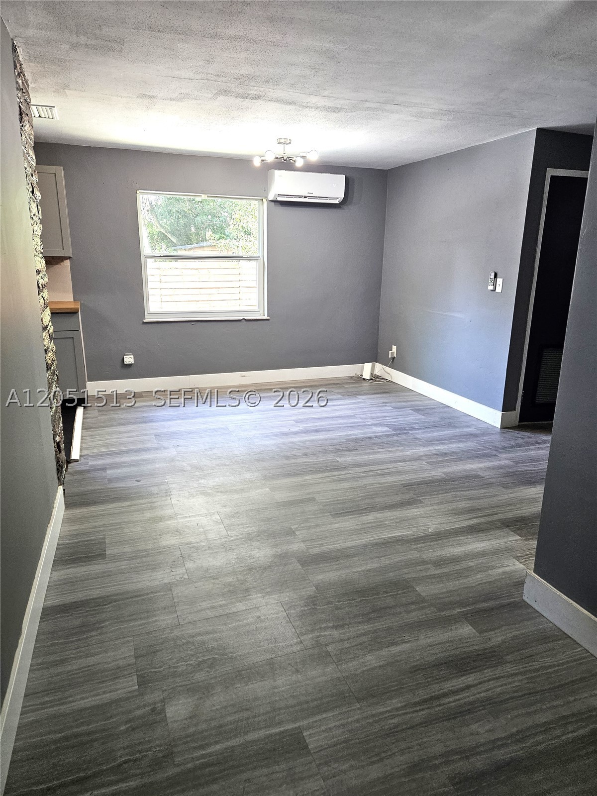 MIAMI GARDENS ESTATES - Residential Lease