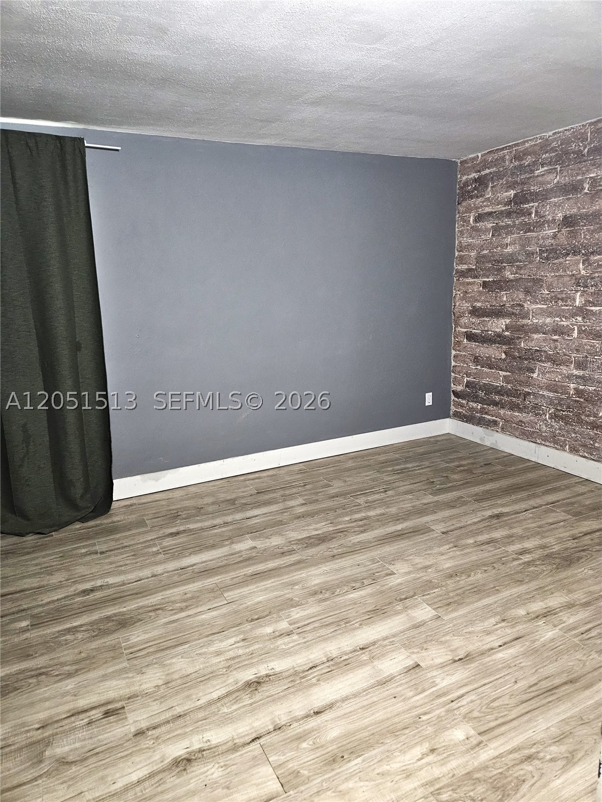 MIAMI GARDENS ESTATES - Residential Lease