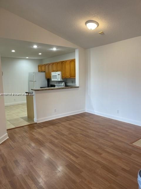 GRAND OASIS CONDO - Residential Lease