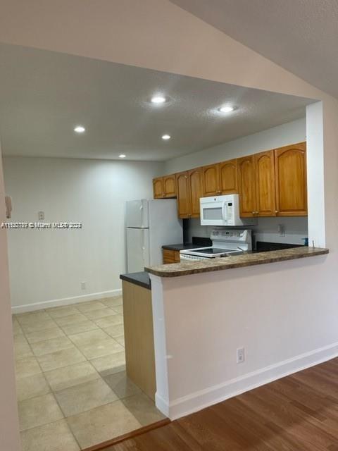 GRAND OASIS CONDO - Residential Lease