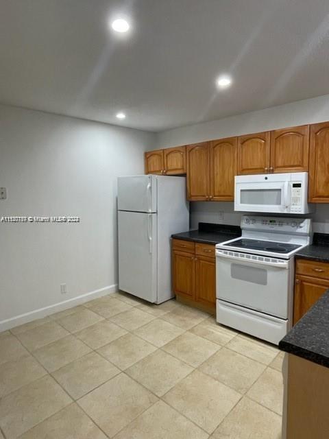 GRAND OASIS CONDO - Residential Lease
