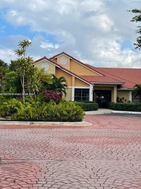 GRAND OASIS CONDO - Residential Lease
