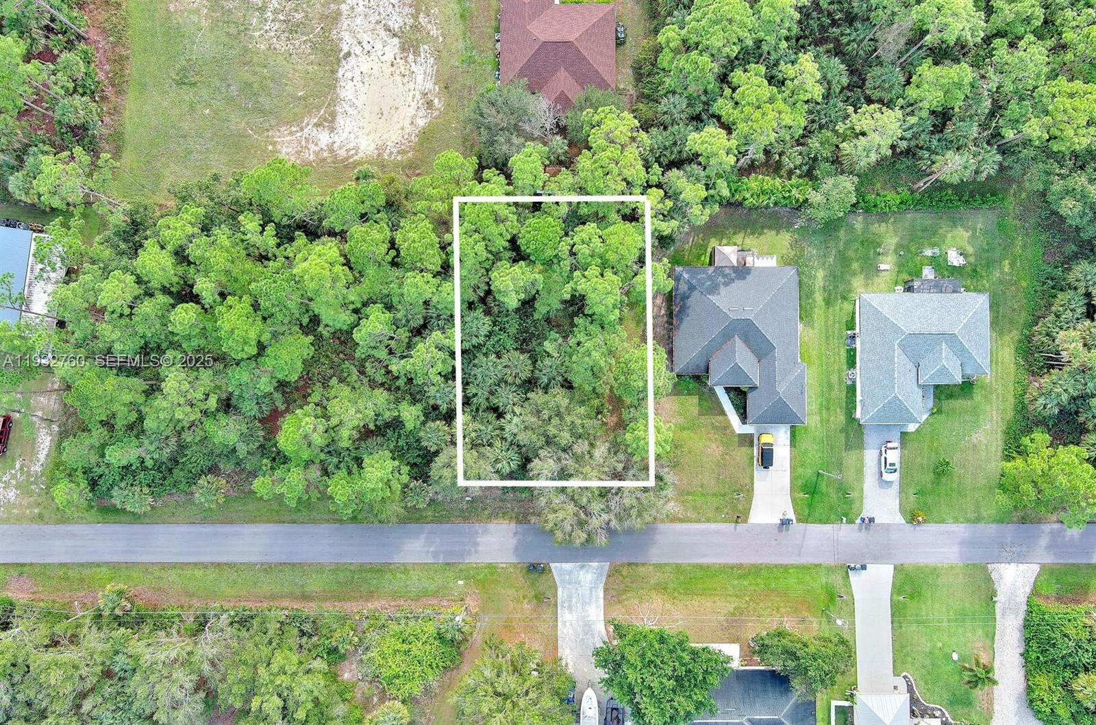 LEHIGH ACRES - Land