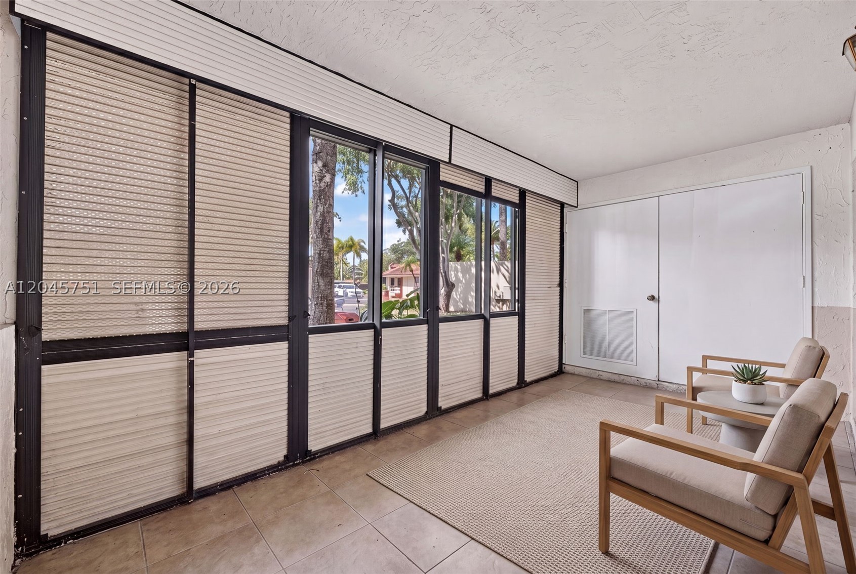 QUATRAINE CONDO I PH I - Residential