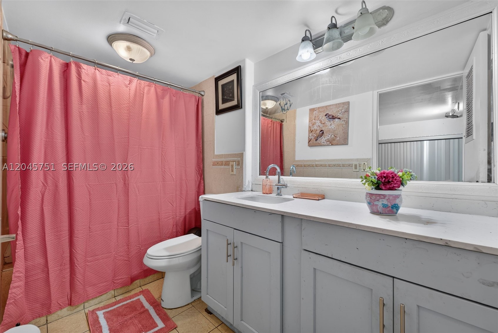 QUATRAINE CONDO I PH I - Residential