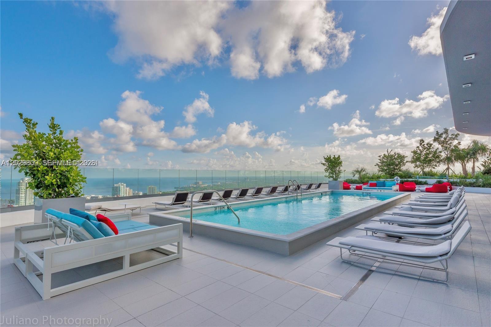 BRICKELL HEIGHTS EAST CON - Residential Lease