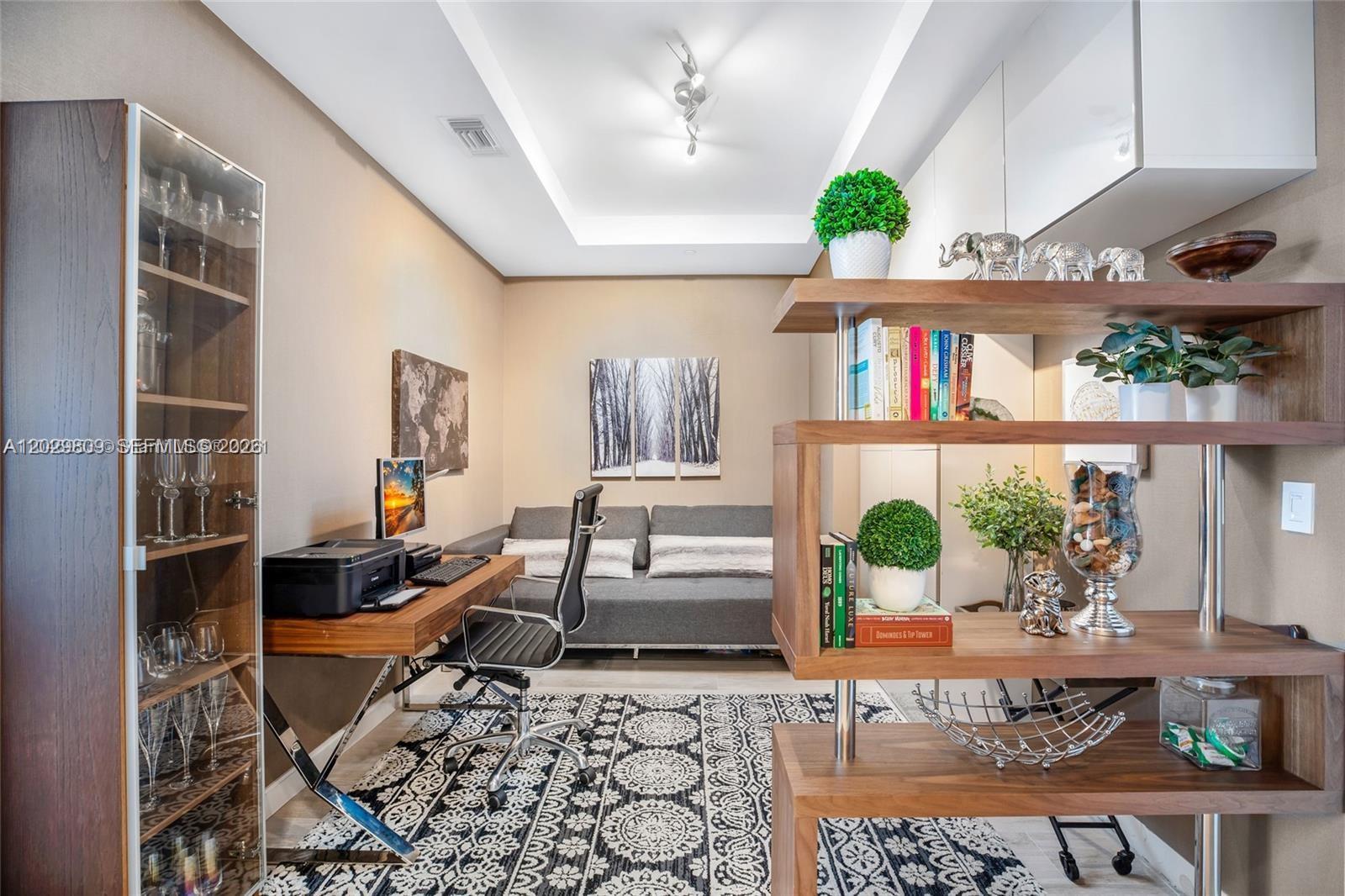 BRICKELL HEIGHTS EAST CON - Residential Lease