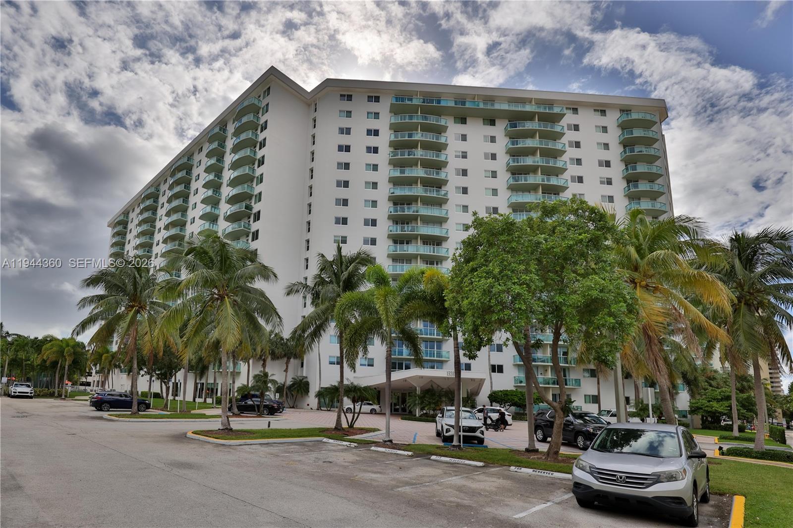 OCEANVIEW BUILDING B COND - Residential