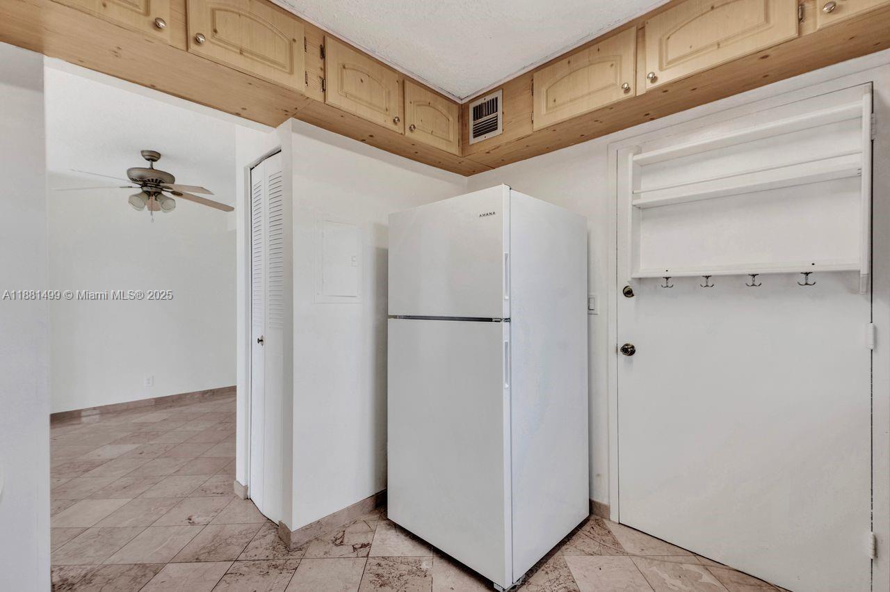 CRESTVIEW TOWERS CONDO - Residential