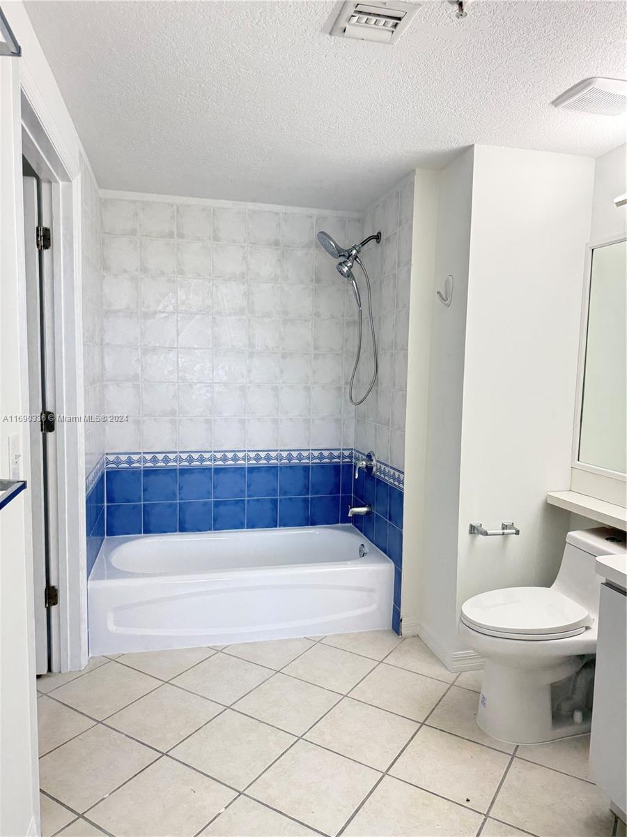 CORAL PLAZA OF MIAMI COND - Residential Lease