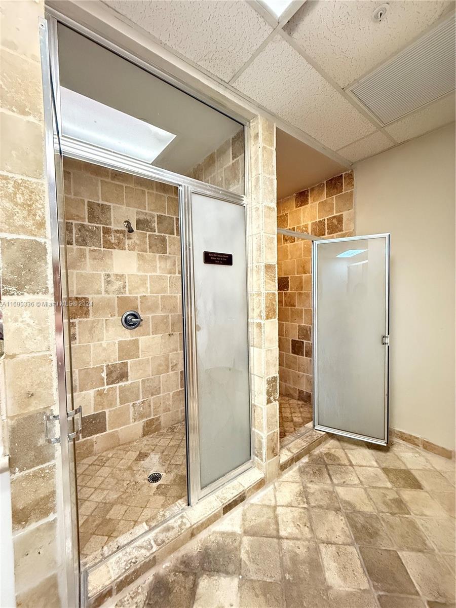 CORAL PLAZA OF MIAMI COND - Residential Lease