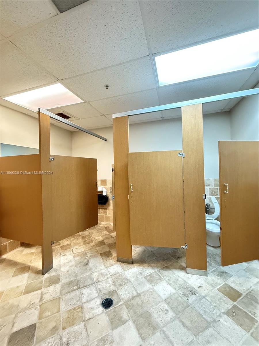 CORAL PLAZA OF MIAMI COND - Residential Lease