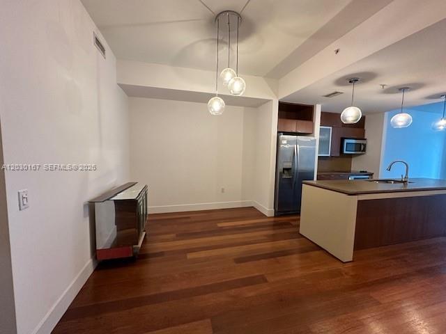 THE PLACE AT CHANNELSIDE A - Residential
