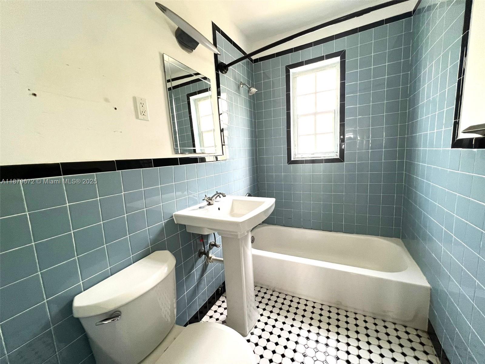 BUENA VISTA EST - Residential Lease