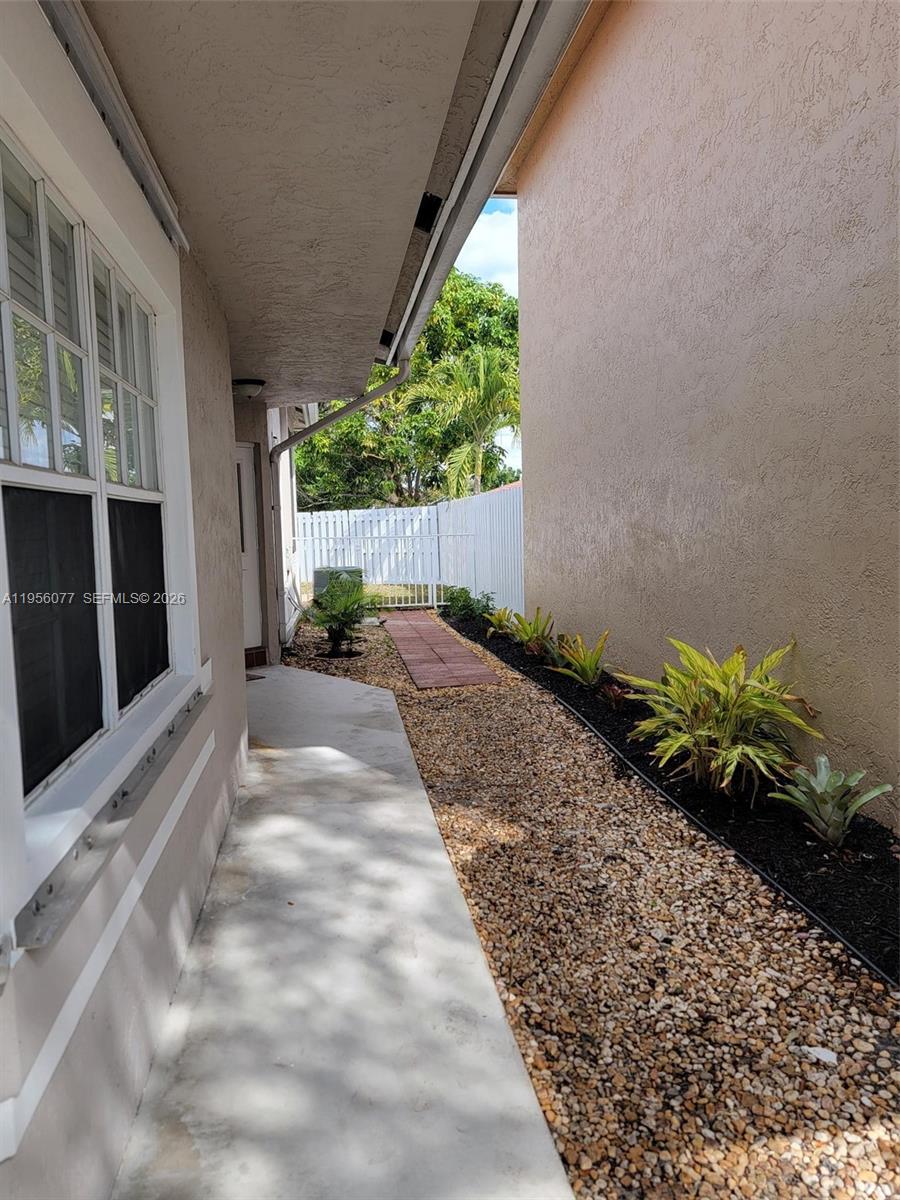 SAWGRASS PLANTATION - Residential Lease