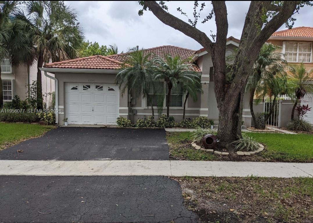 SAWGRASS PLANTATION - Residential Lease