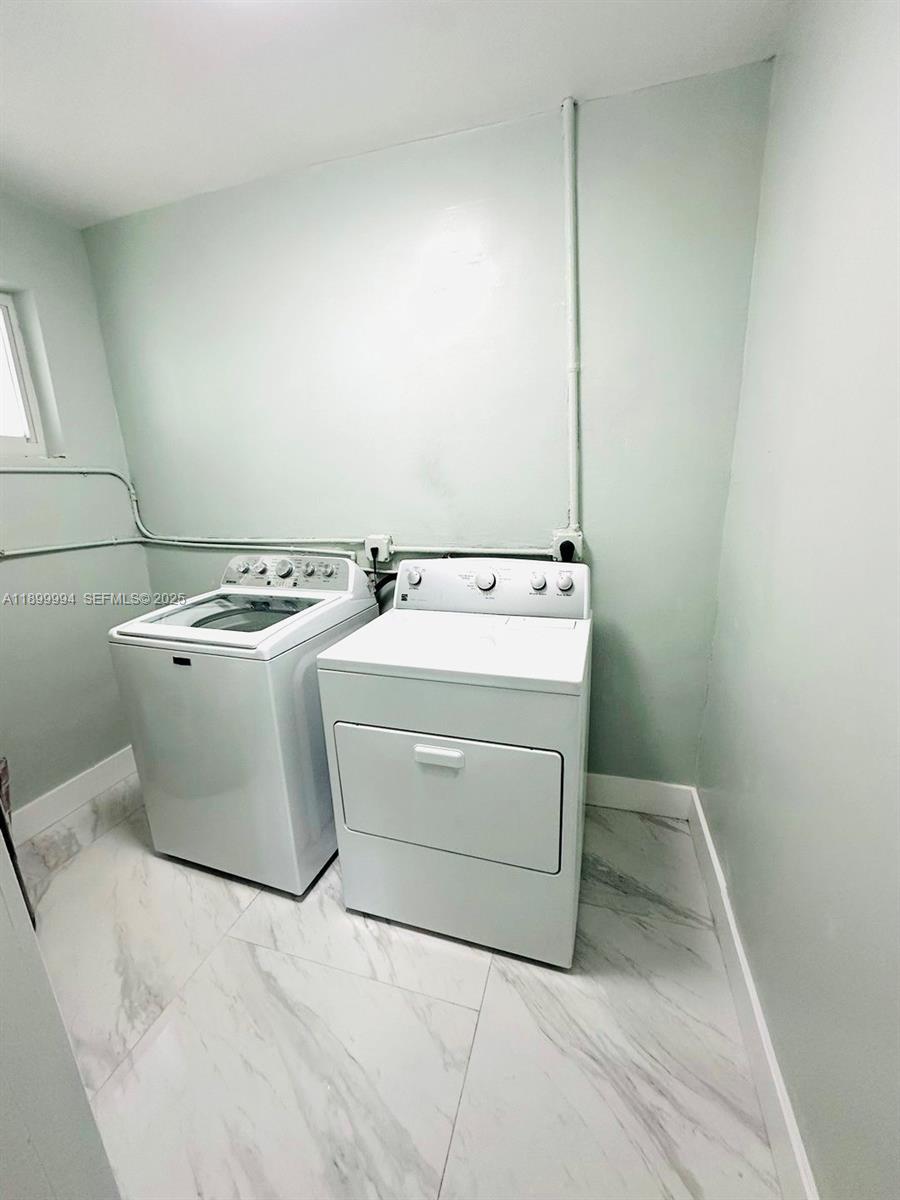 DIXIE HEIGHTS GARDEN - Residential Lease