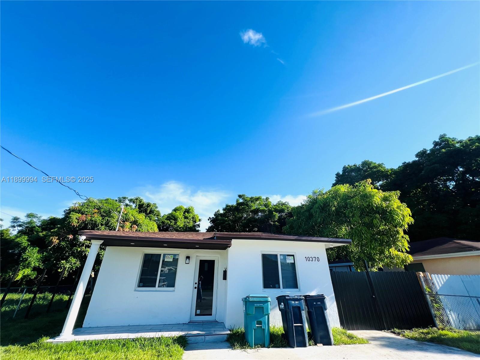 DIXIE HEIGHTS GARDEN - Residential Lease
