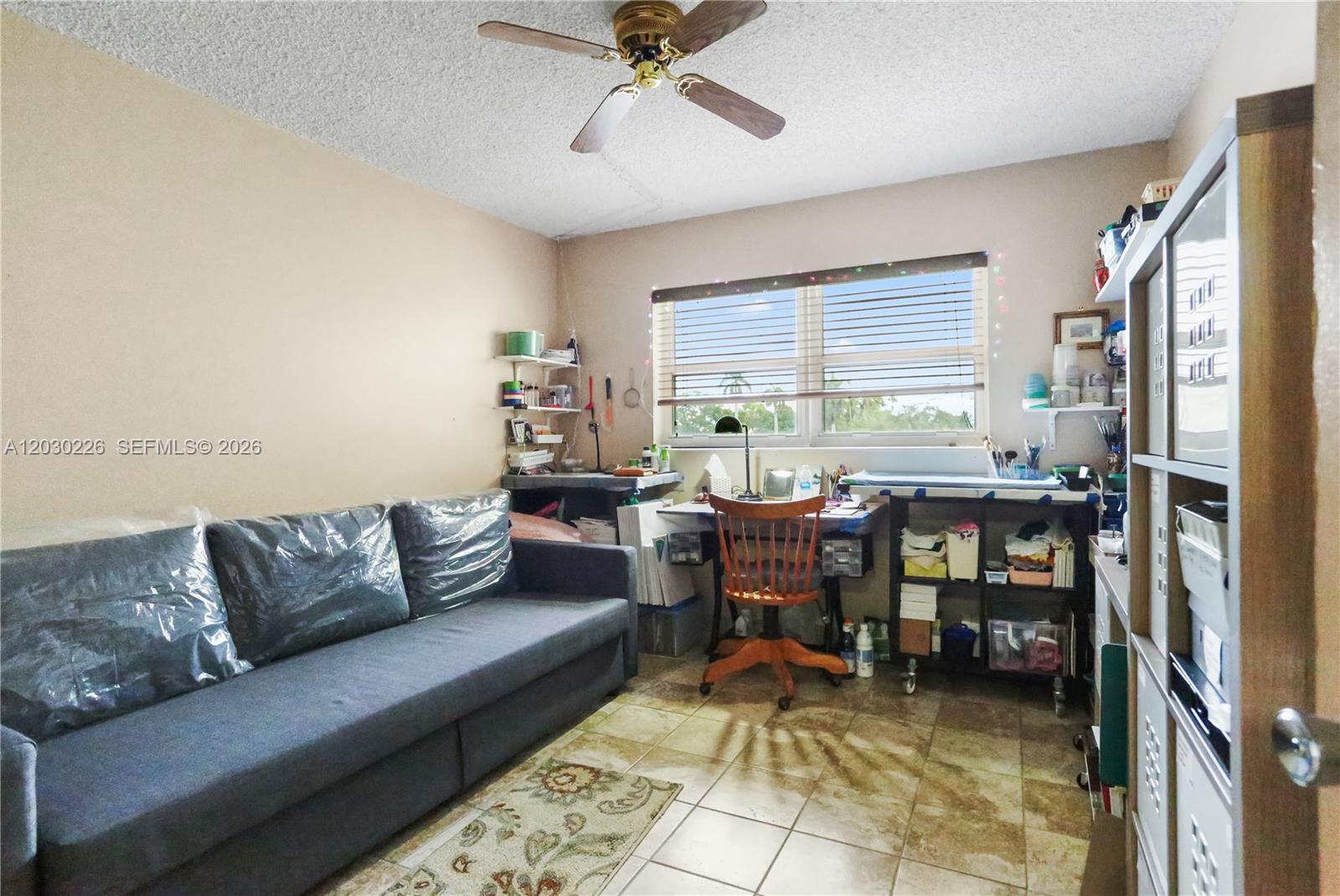 SANTA MONICA CONDOMINIUM - Residential