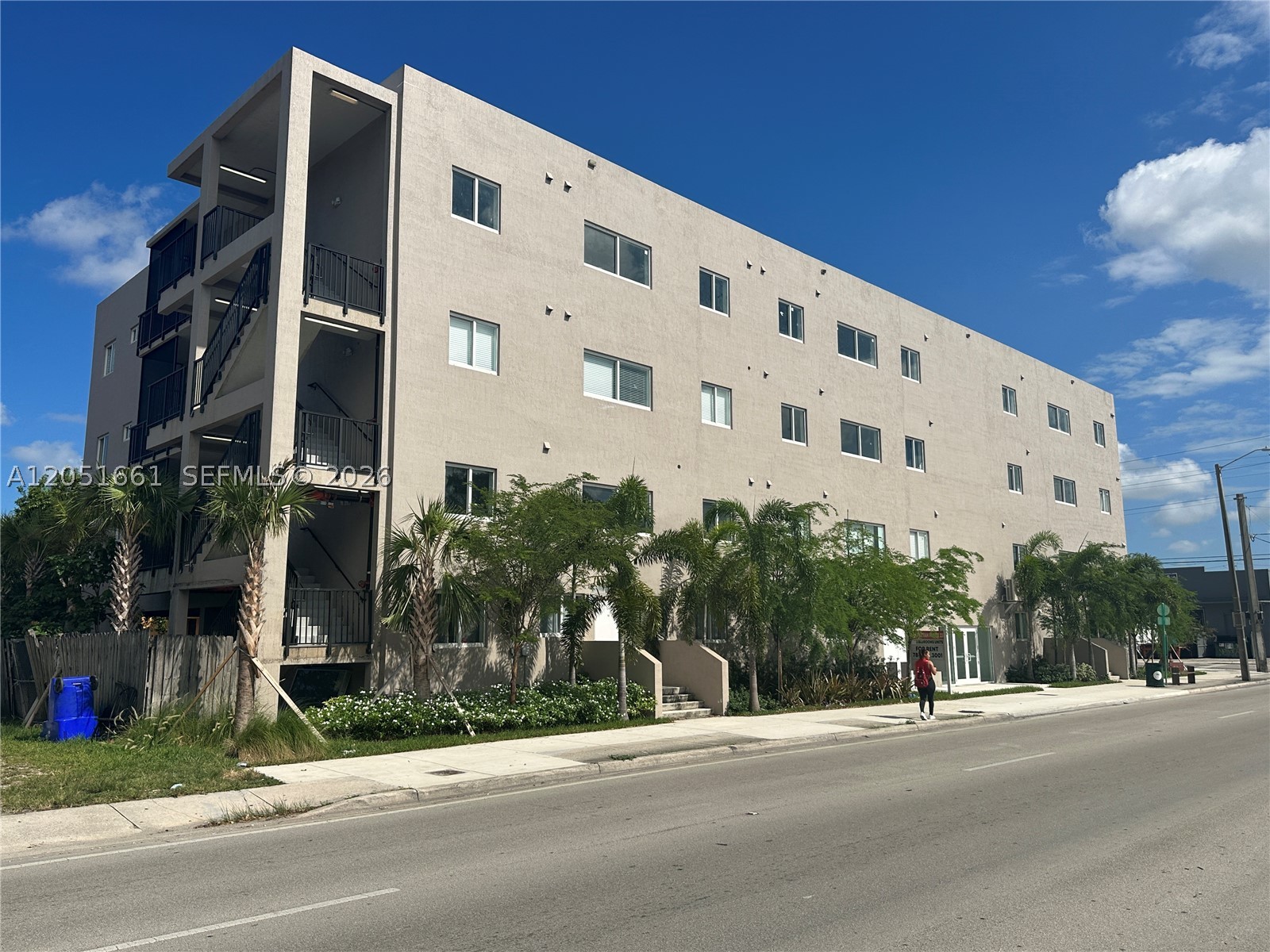 ALLAPATTAH HGLDS ADDN REV - Residential Lease