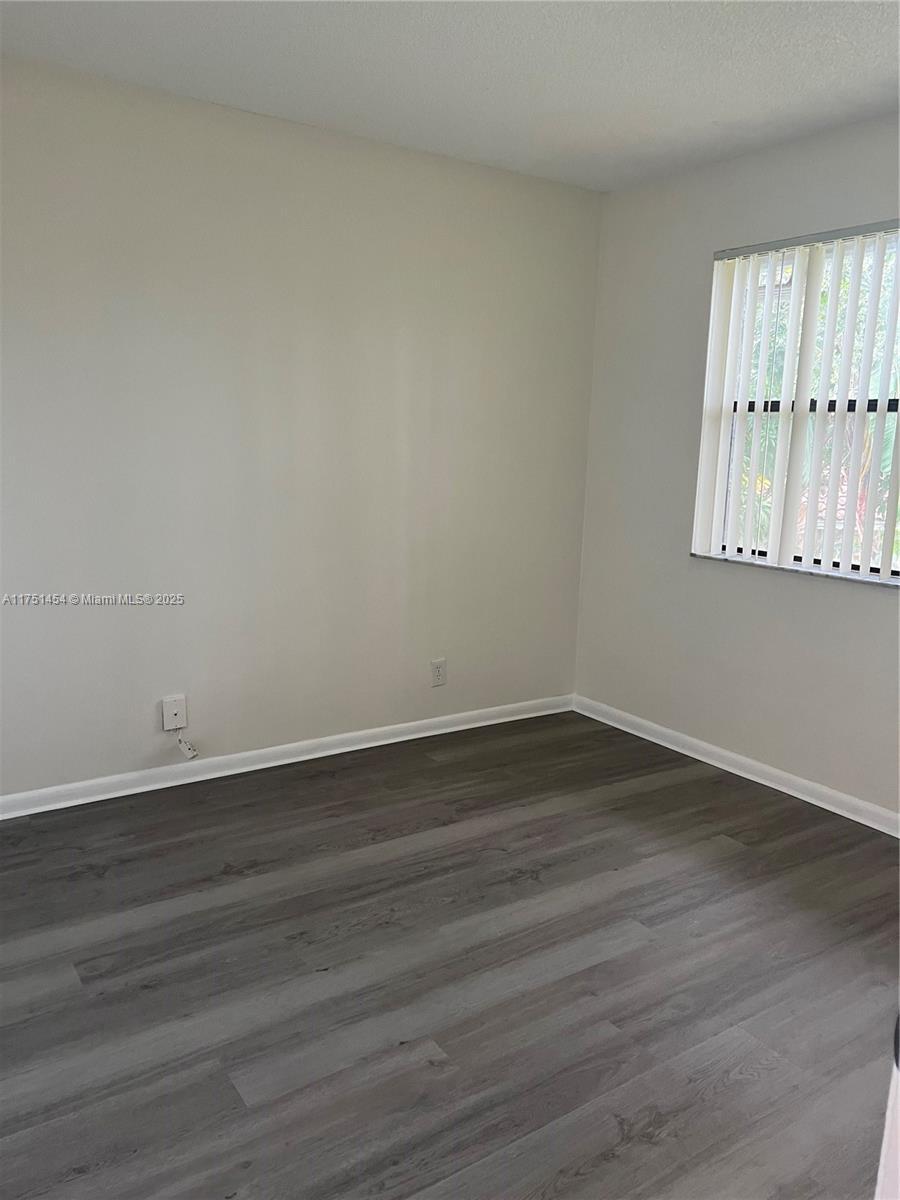 ROYAL RIDGE CONDO - Residential Lease