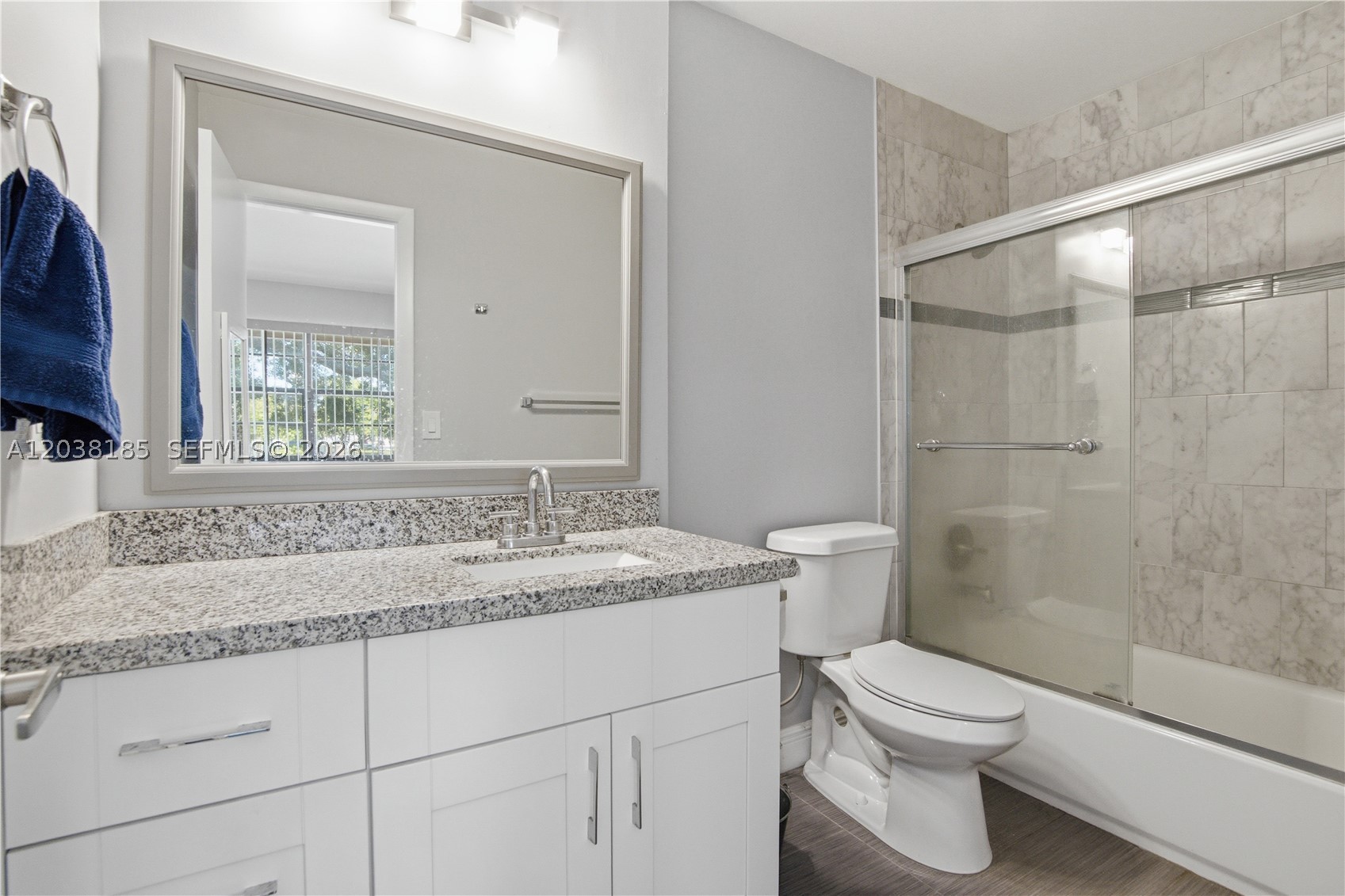 COUNTRY PARK CONDO - Residential