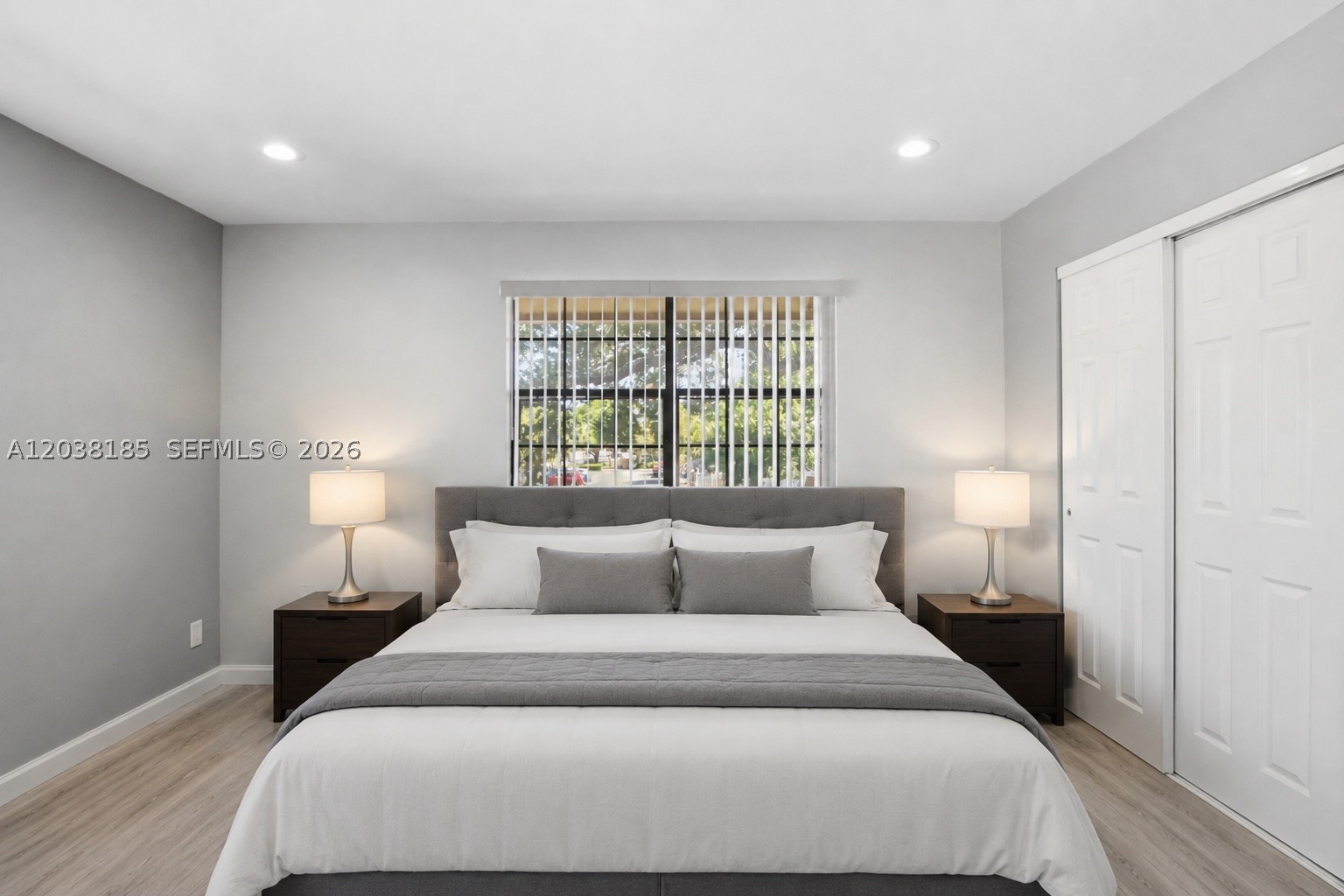 COUNTRY PARK CONDO - Residential